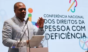 Conferência solicita mais recursos para direitos de pessoas com deficiência fdf
