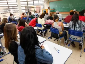 Reforma do ensino médio: Câmara rejeita alterações do Senado enem 2024