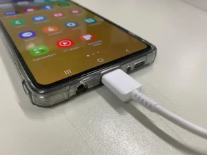 celular-no-carregadornone.jpg.950x0_q95_crop