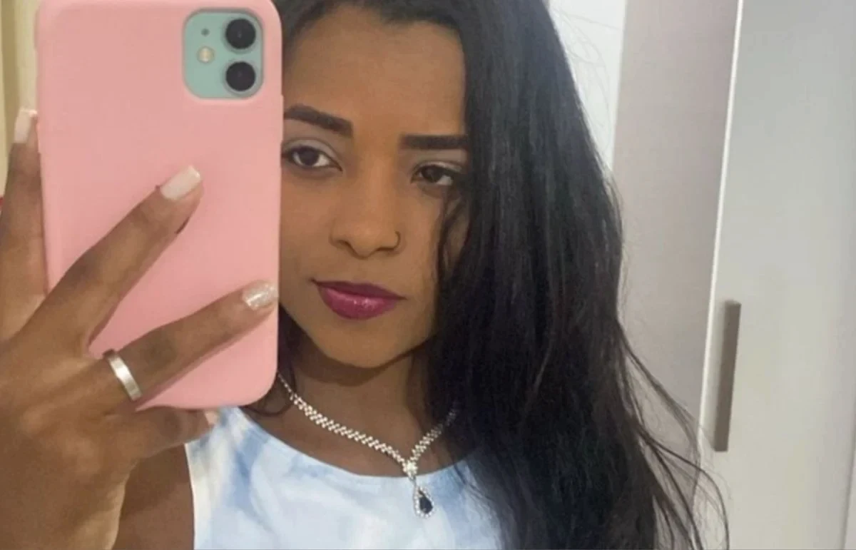 carla-vitoria-andrade-santo