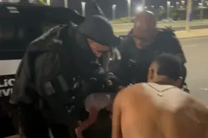 policiais-civis-salvam-bebe-recem-nascida-engasgada-durante-operacao-no-nordeste-de-amaralina-2591669-article (1)