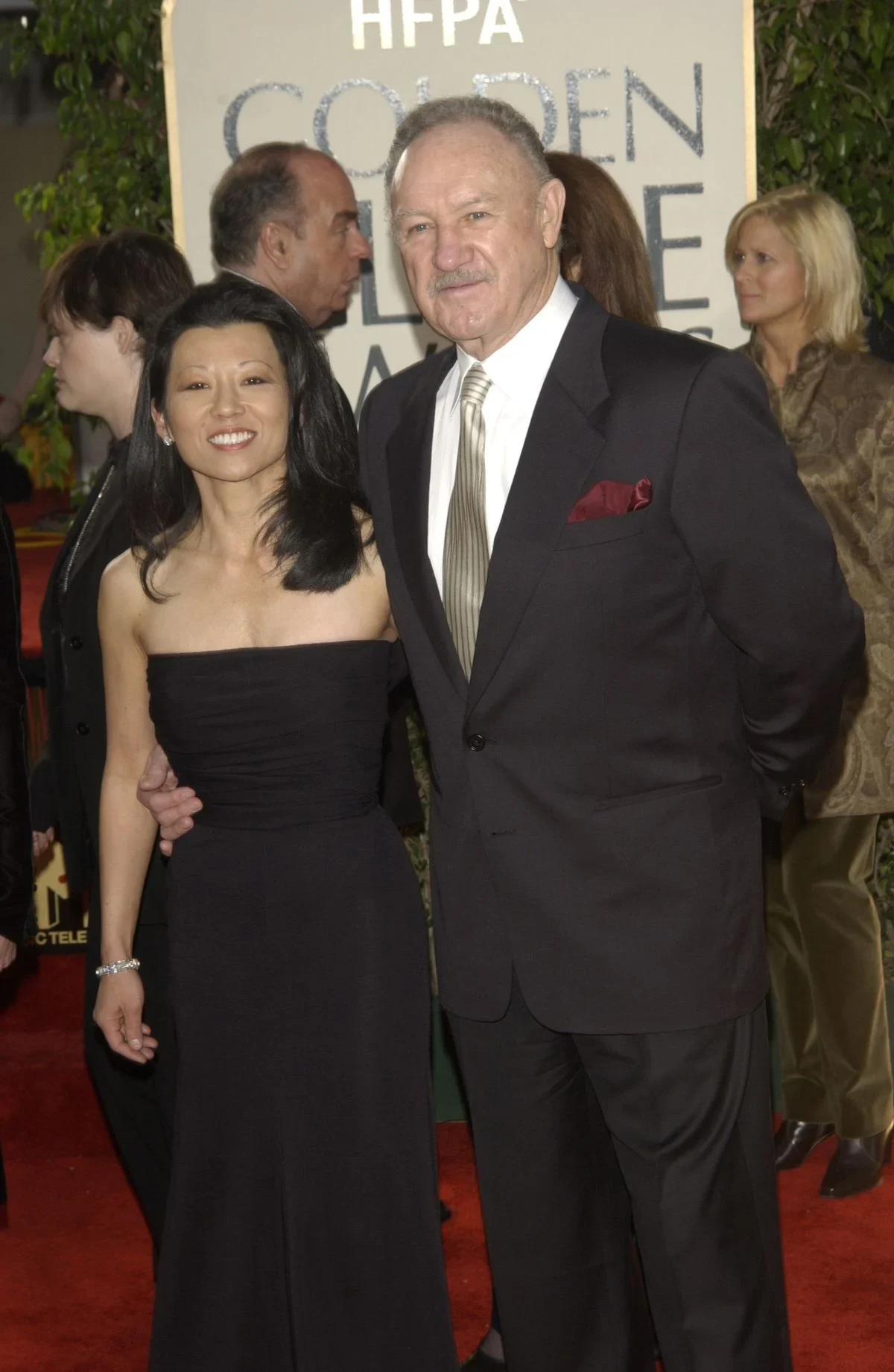 gene-hackman-e-betsy-arakawa-em-2003 (1)