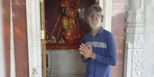 Adolescente indiano entra para o ‘Guinness’ por ter recorde de rosto mais peludo do mundo menino-peludo (1)