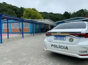 Professora esfaqueada em Caxias do Sul: Três adolescentes são apreendidos diz policia Professora esfaqueada em Caxias do Sul