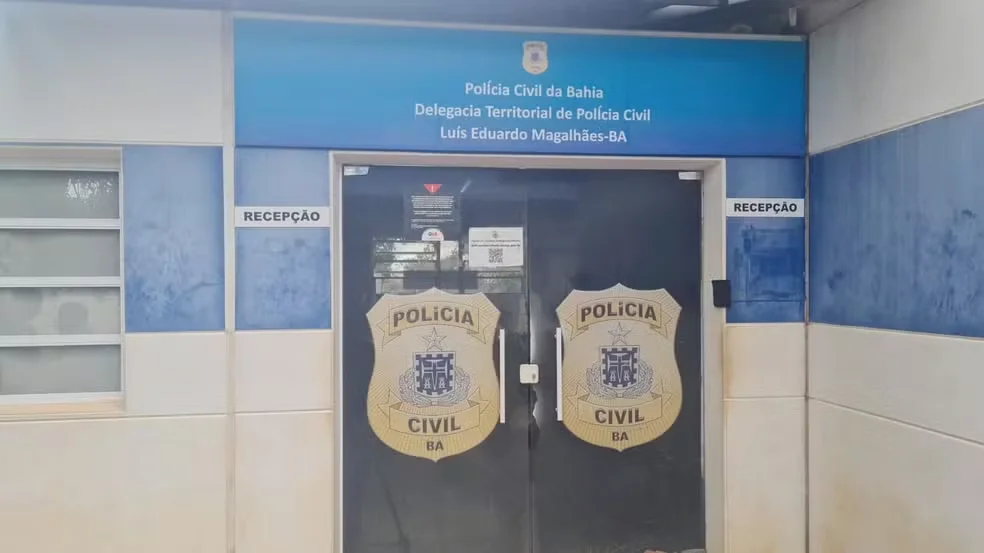POLICIAA (2)