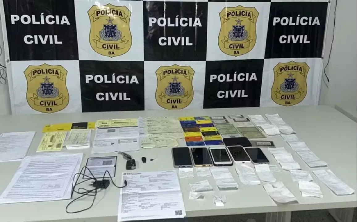 policiaa (1)