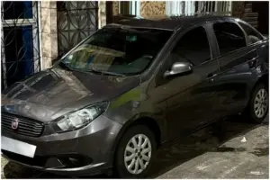 Carro usado em tentativa de roubo a shopping de Salvador é localizado carro-foi-localizado-2799216-article (1)