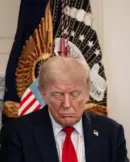 DONALD TRUMP SUMIU