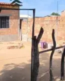 pai-matou-filho-dentro-da-casa-onde-os-dois-moravam-2861126-article (1)
